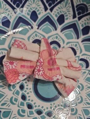 Hand Cragted Floral Pastel Pink Guitar Double Bow Tie Pet Collar Accent NEW
